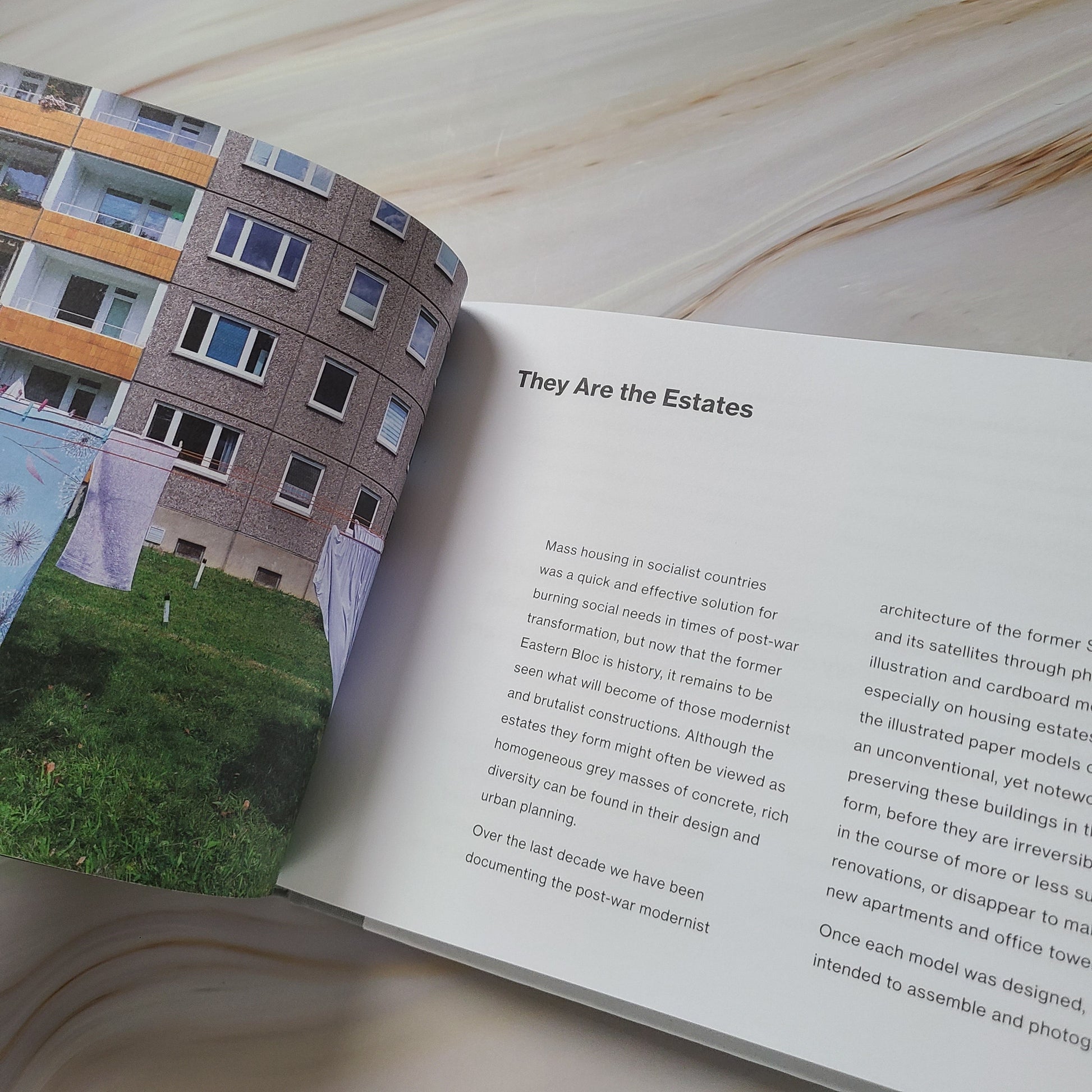 【新書】The Tenants Concrete Portraits of the Former Eastern Bloc - Mi Spacium Design Studio -