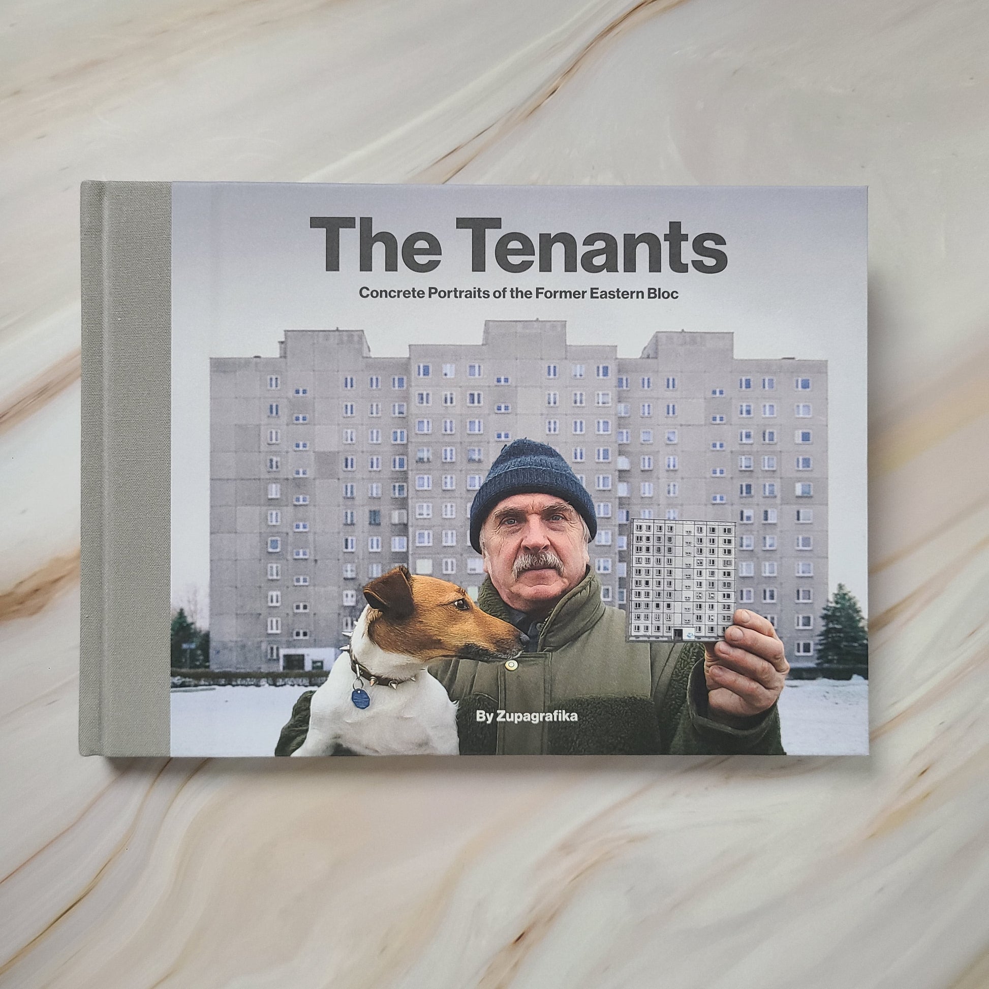 【新書】The Tenants Concrete Portraits of the Former Eastern Bloc - Mi Spacium Design Studio -