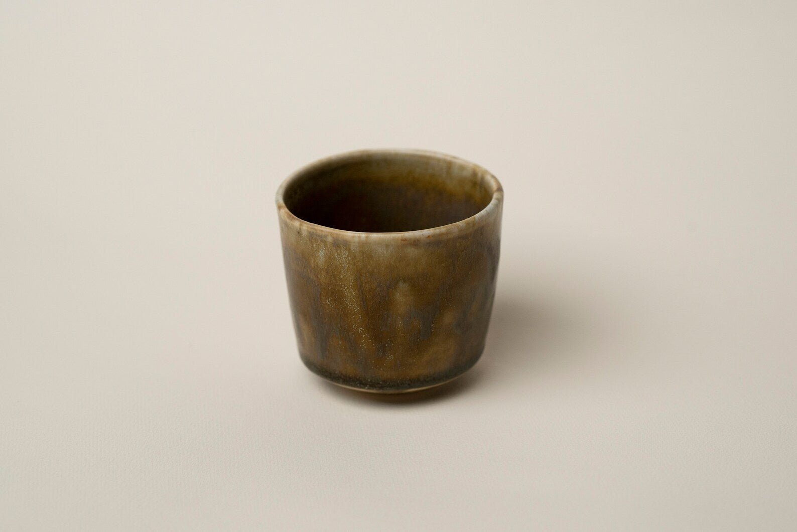 Ceramic cup suitable for coffee and tea - Mi Spacium Design Studio - Ceramic